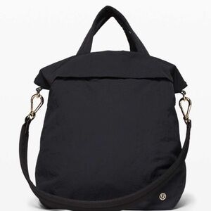 lululemon On My Level Large Black Tote Bag